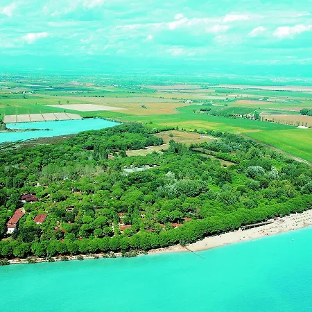 샬레 Chalet With Terrace Near The Sea Belvedere (Friuli Venezia Giulia)
